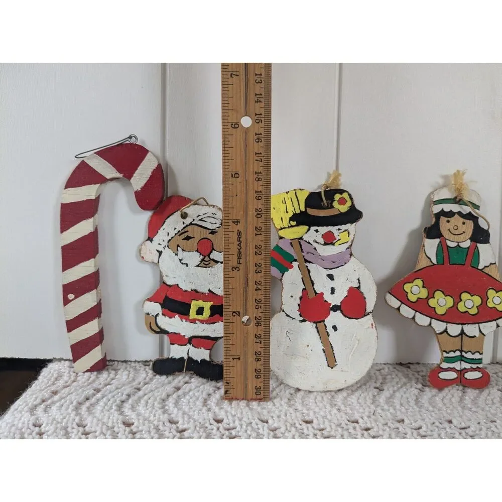 Vintage hand painted wooden flat ornaments - 1980's - 6